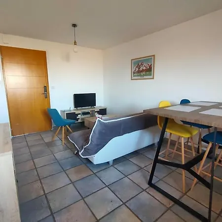 Apartment T3 Au Pied Des Pyrenees *